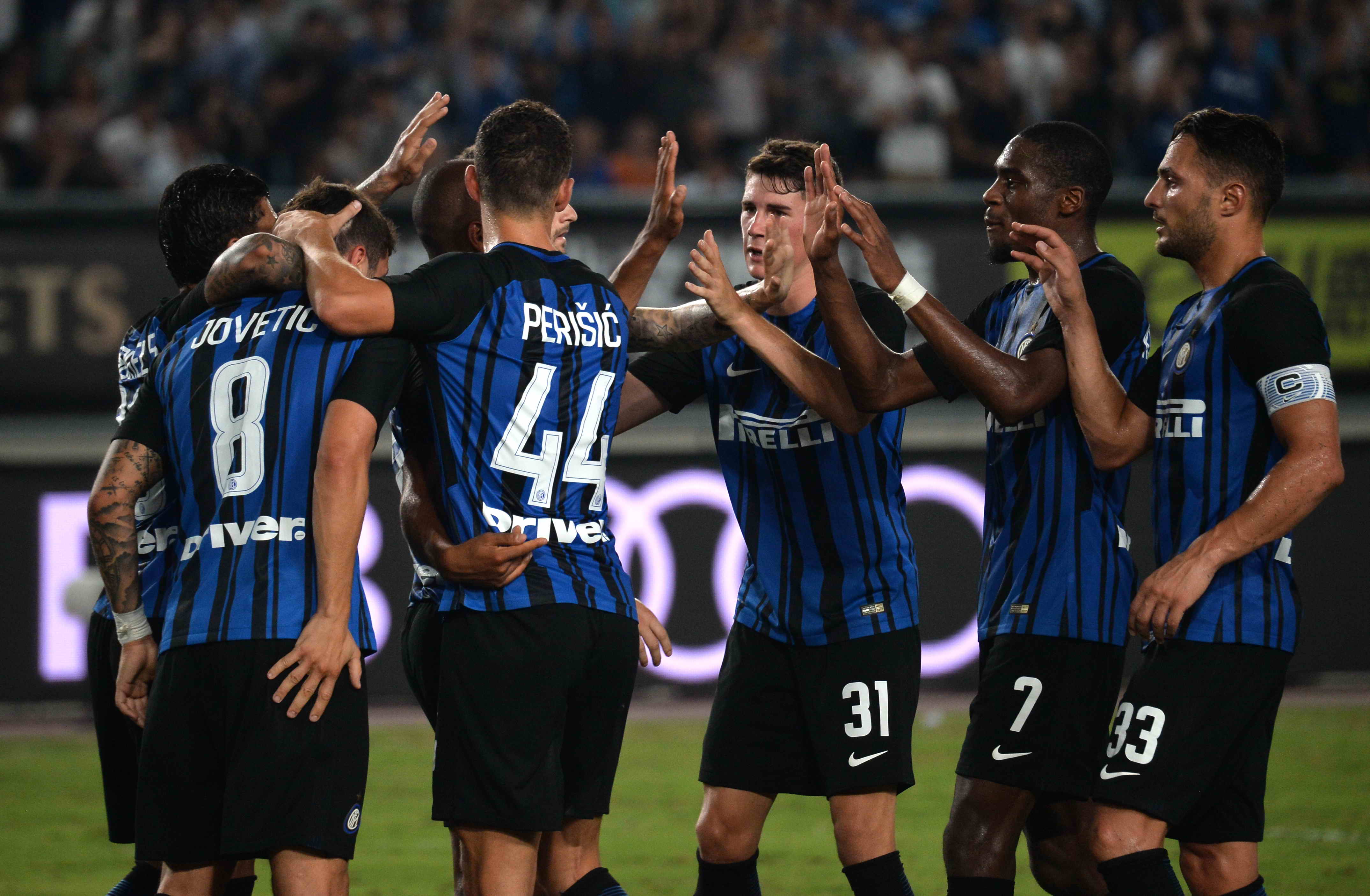 的头球攻破 的头球攻破