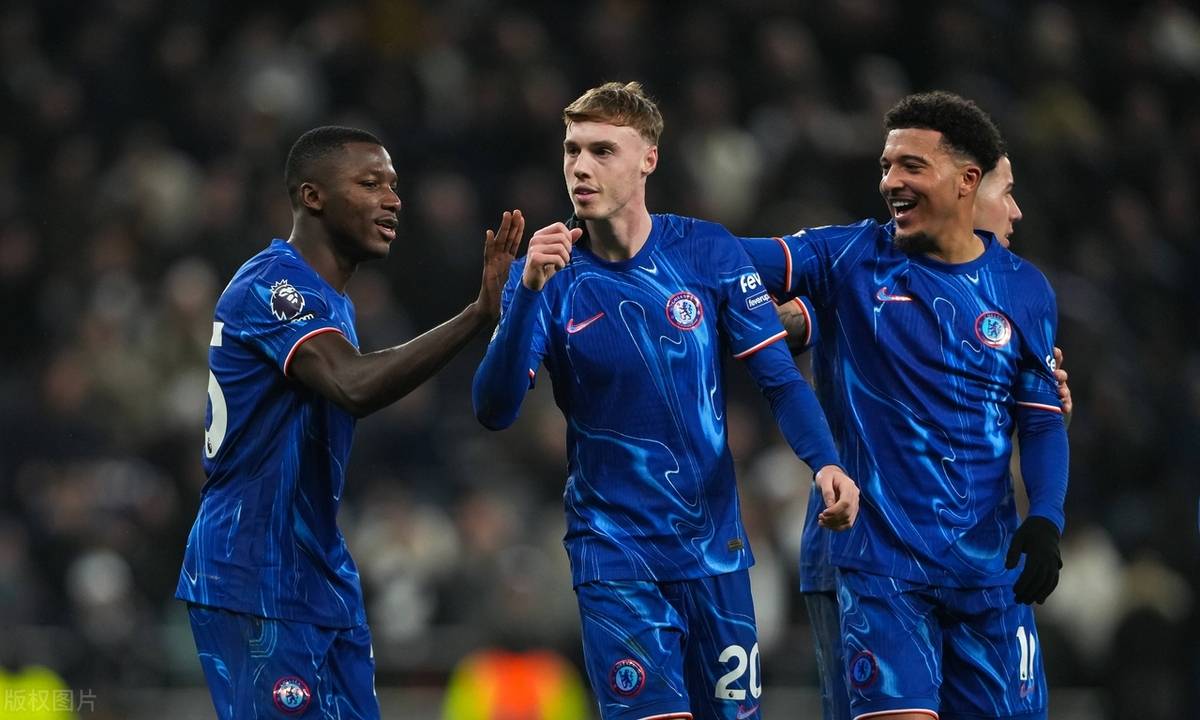 他共出场4 他共出场4