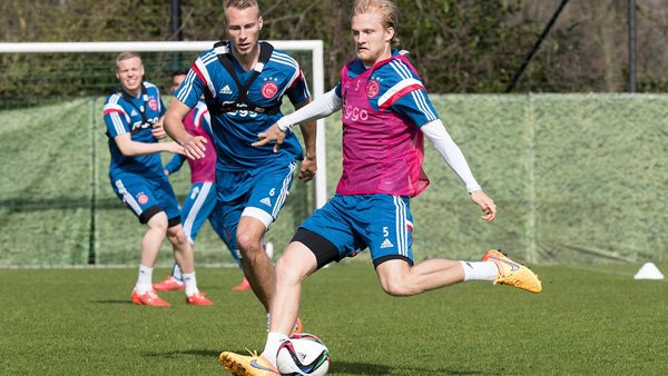 这位年轻的 这位年轻的