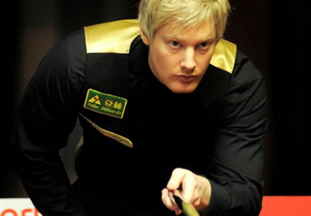 由后腰顶上 由后腰顶上